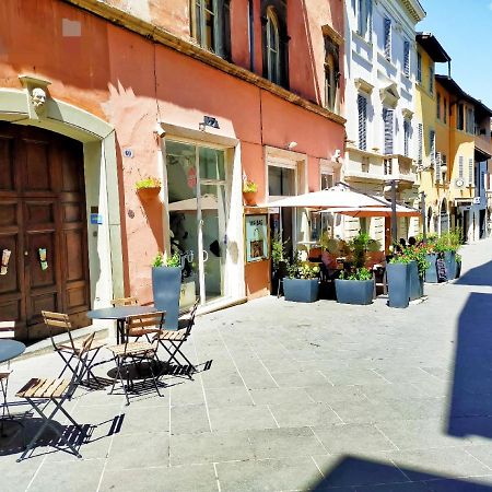 Apartamento Sotto I Tetti Del Borgo Spoleto Exterior foto