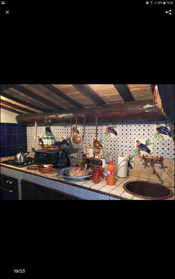 Apartamento Sotto I Tetti Del Borgo Spoleto Exterior foto