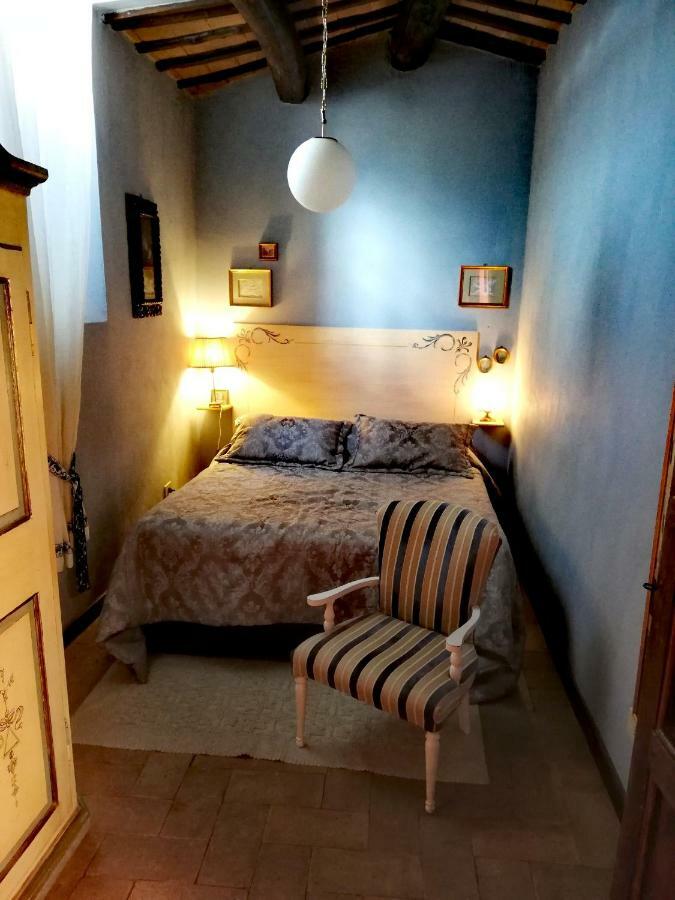 Apartamento Sotto I Tetti Del Borgo Spoleto Exterior foto