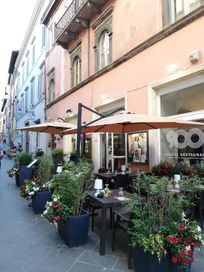 Apartamento Sotto I Tetti Del Borgo Spoleto Exterior foto